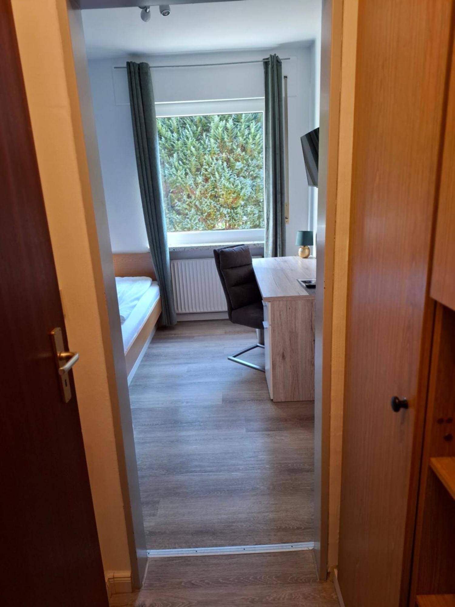 Hotel Am Schwarzen Berg Stade Extérieur photo