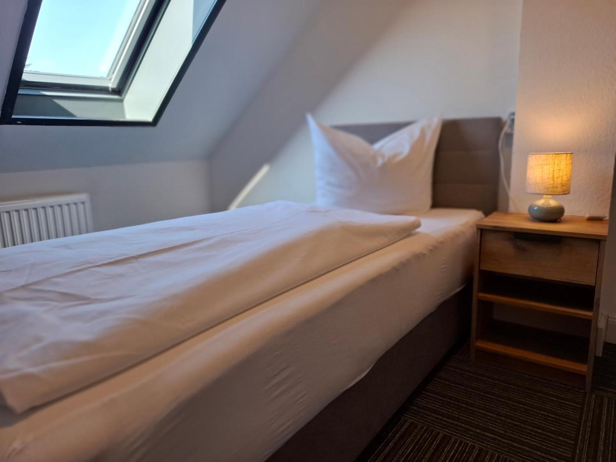 Hotel Am Schwarzen Berg Stade Extérieur photo